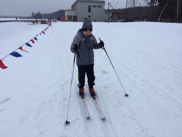 Poznajemy sporty zimowe. Jazda na nartach biegowych zaliczona na 6